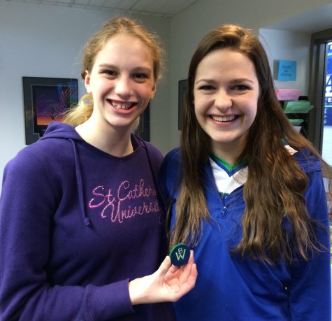 Seniors Alissa Ellingson and Mia Massaro.